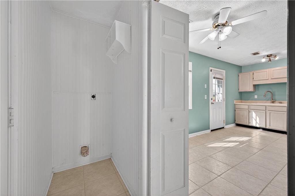 1609 River Trace
