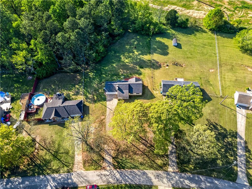 1609 River Trace