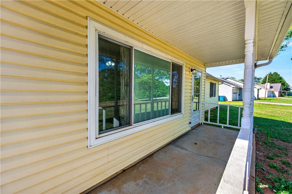 1609 River Trace