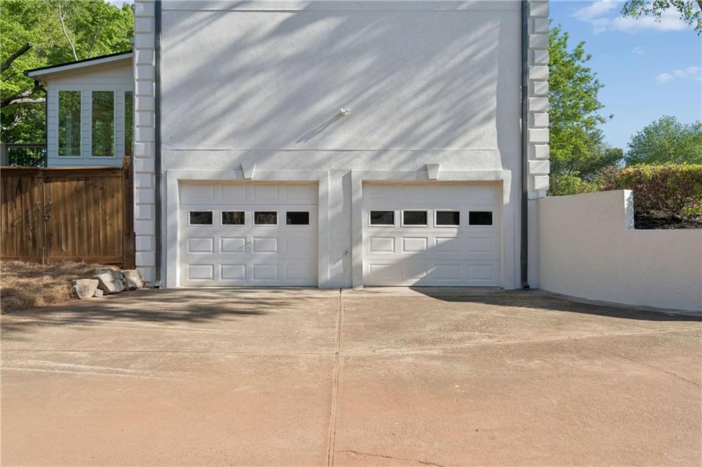 1505 Oakmoor Place