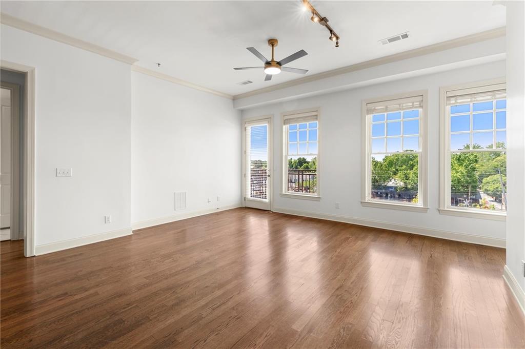360 Chambers Street Unit 305