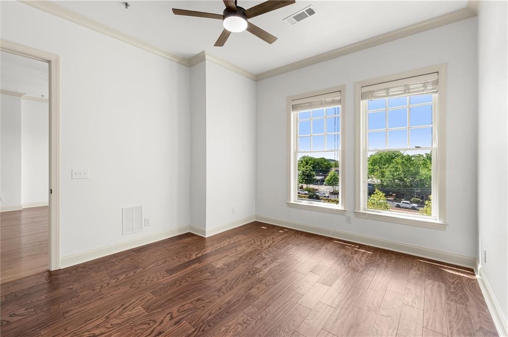 360 Chambers Street Unit 305