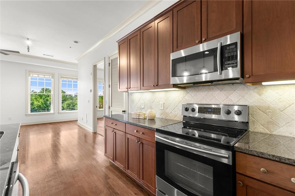 360 Chambers Street Unit 305