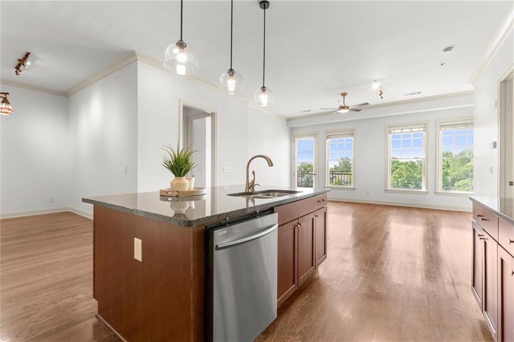 360 Chambers Street Unit 305