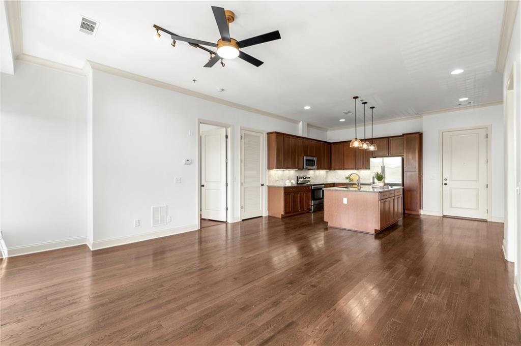 360 Chambers Street Unit 305