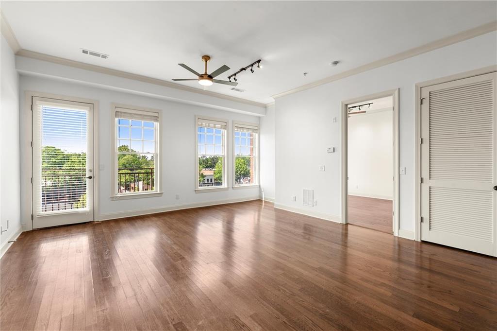 360 Chambers Street Unit 305