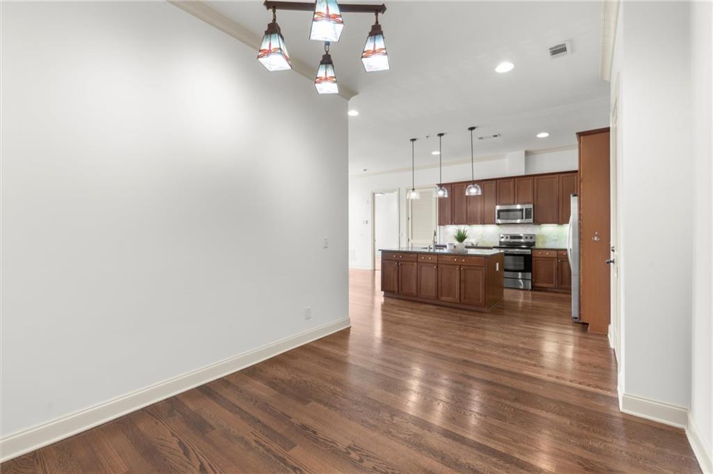 360 Chambers Street Unit 305