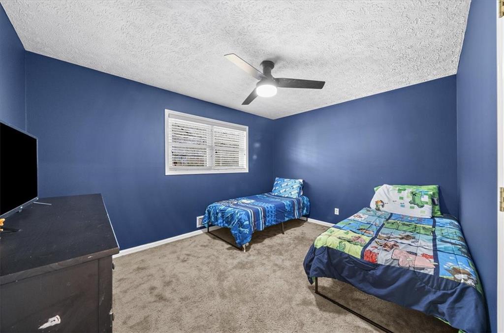 513 Rivercrest Drive