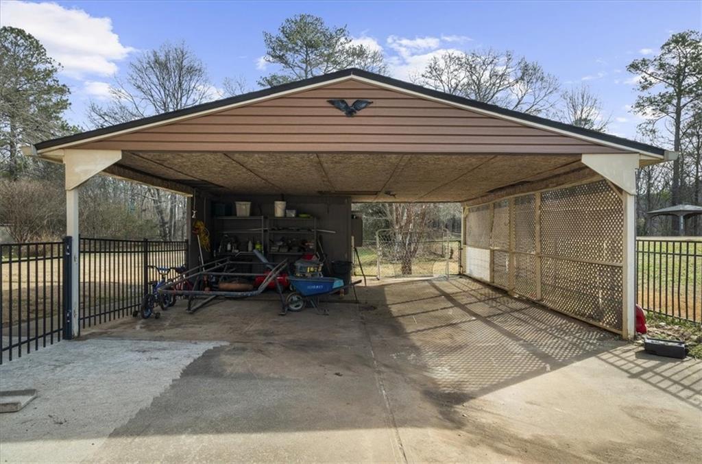 513 Rivercrest Drive