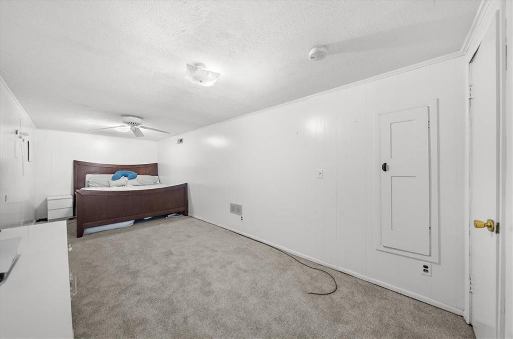 513 Rivercrest Drive