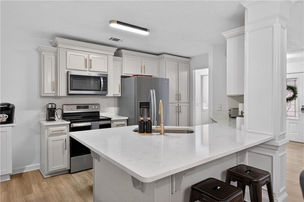 2028 Lantern Drive