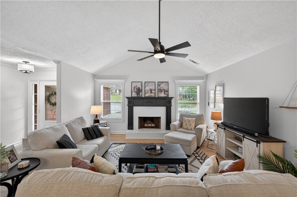 2028 Lantern Drive
