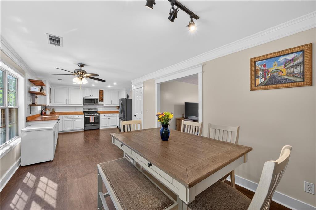 6250 Glen Port Circle