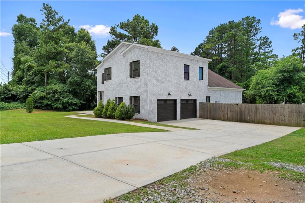 1230 Shallowford Road
