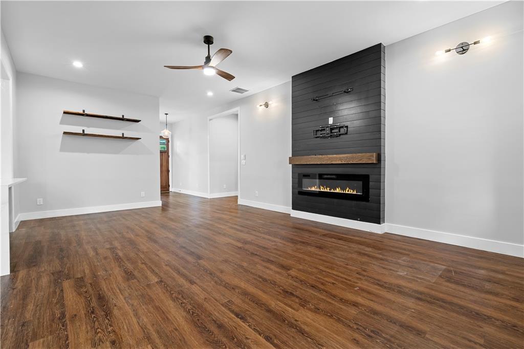 1230 Shallowford Road