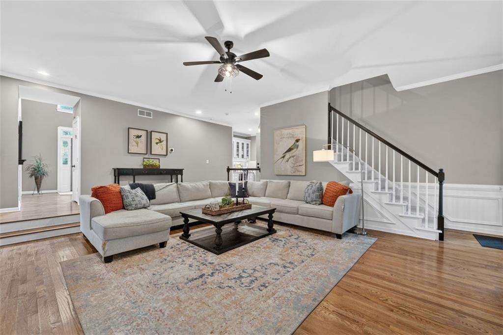 1363 Downington Circle NW
