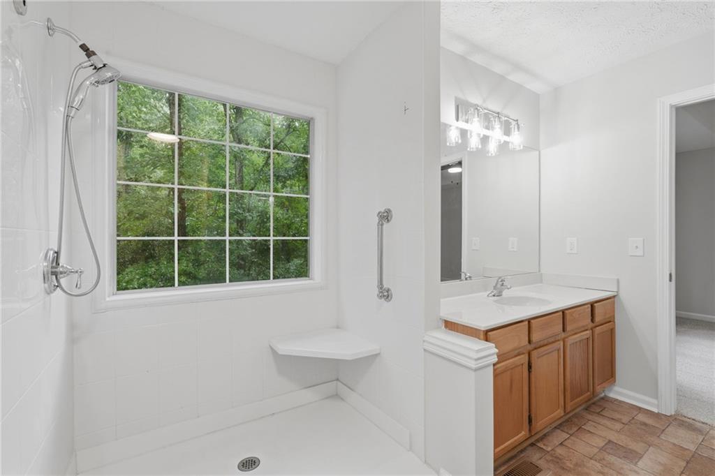 7035 Crossview Drive