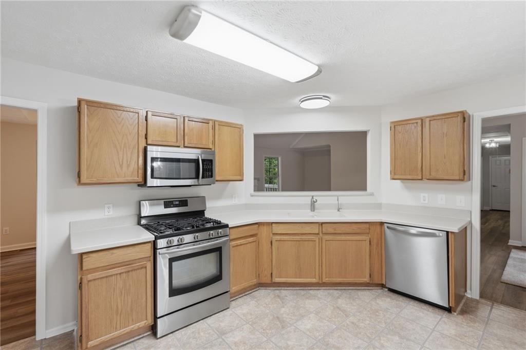 7035 Crossview Drive