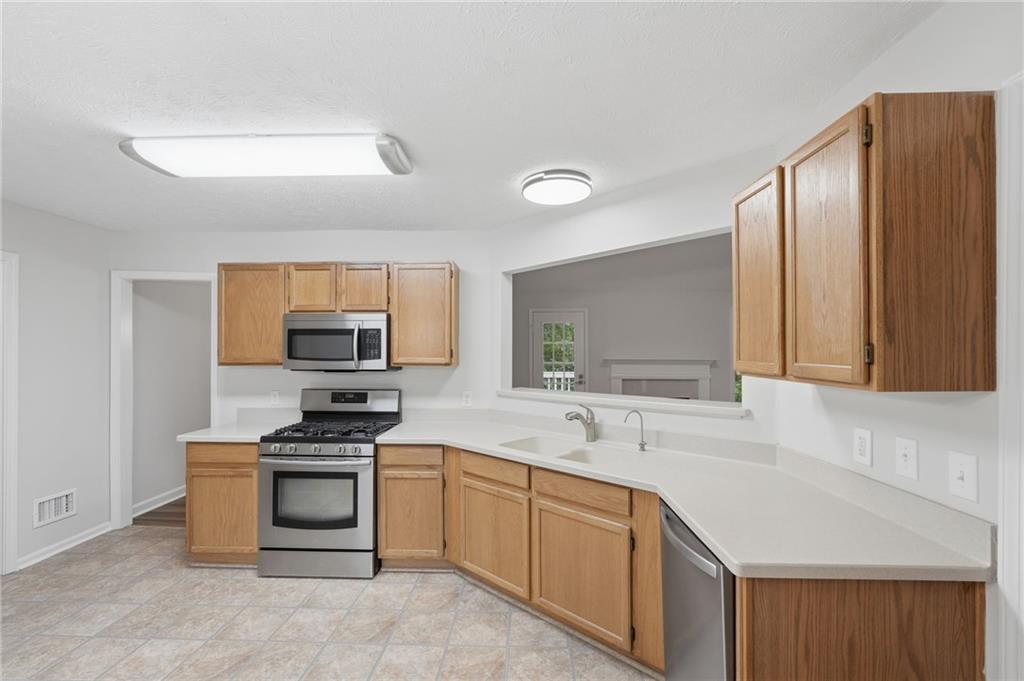 7035 Crossview Drive