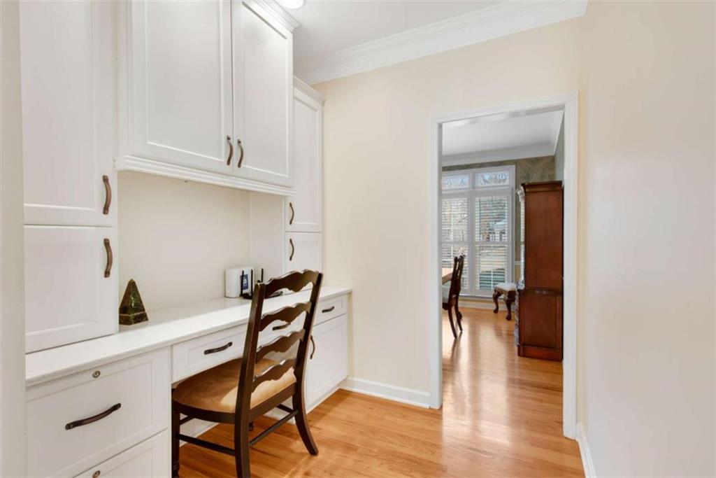 50 Lakecrest Circle