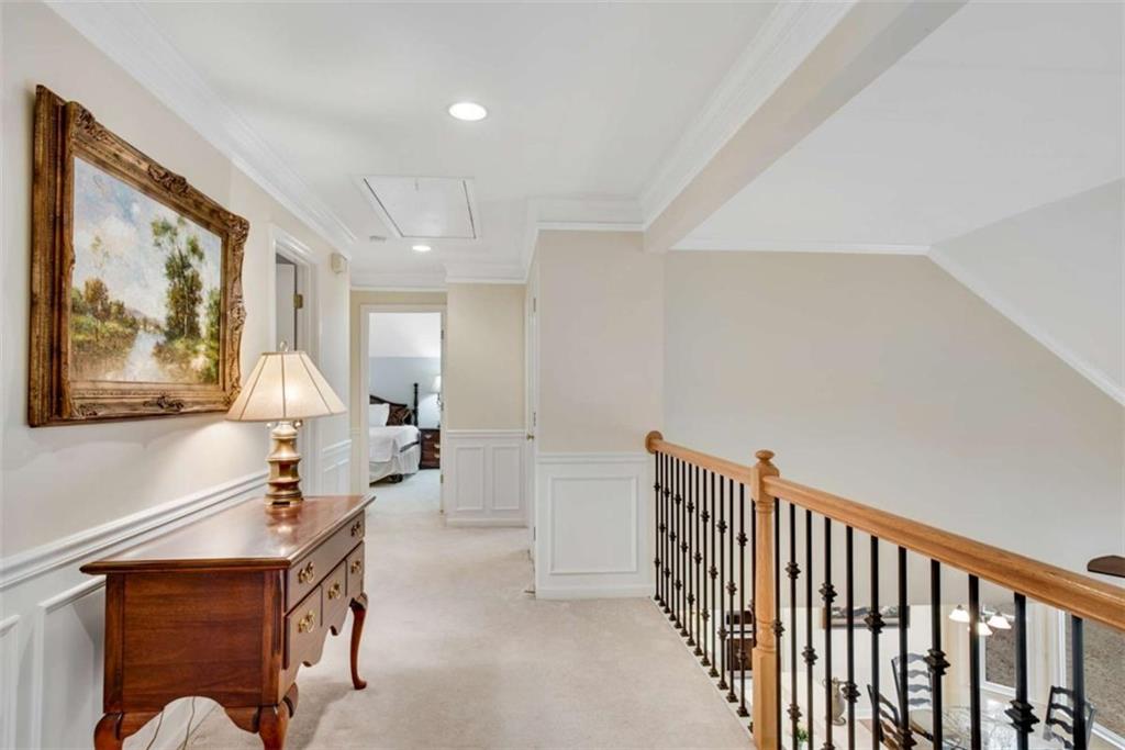 50 Lakecrest Circle