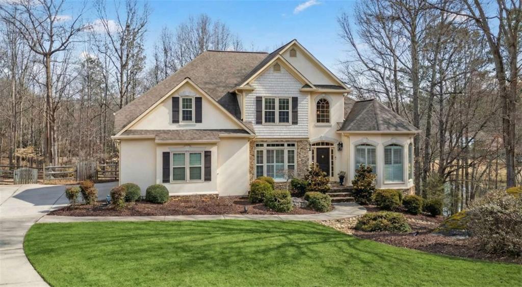 50 Lakecrest Circle