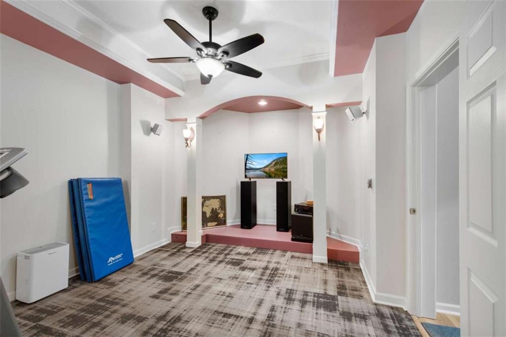 50 Lakecrest Circle