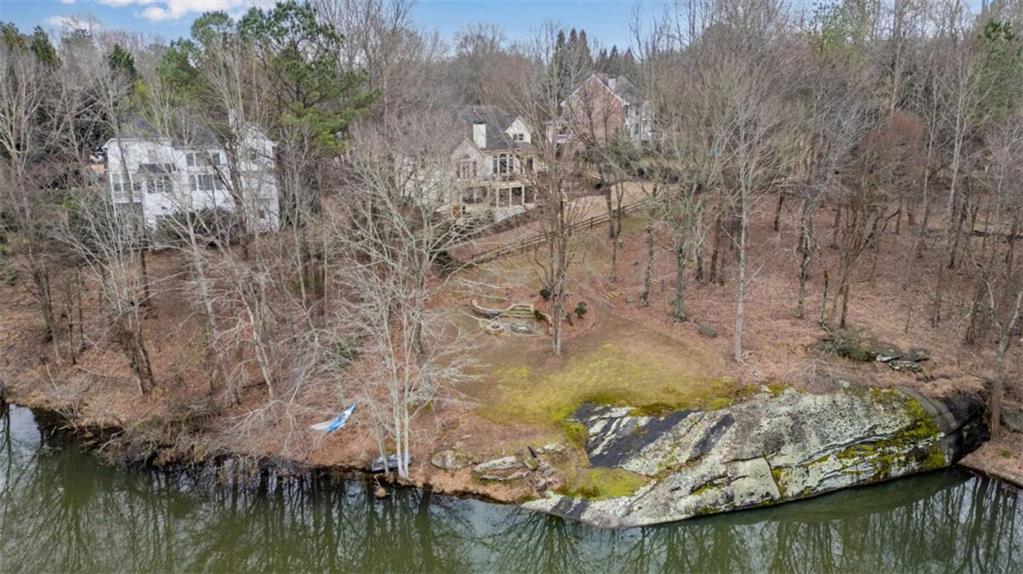 50 Lakecrest Circle
