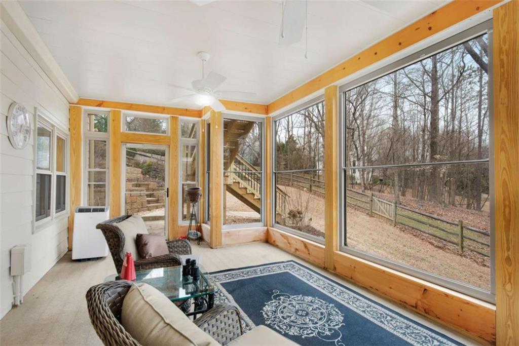 50 Lakecrest Circle