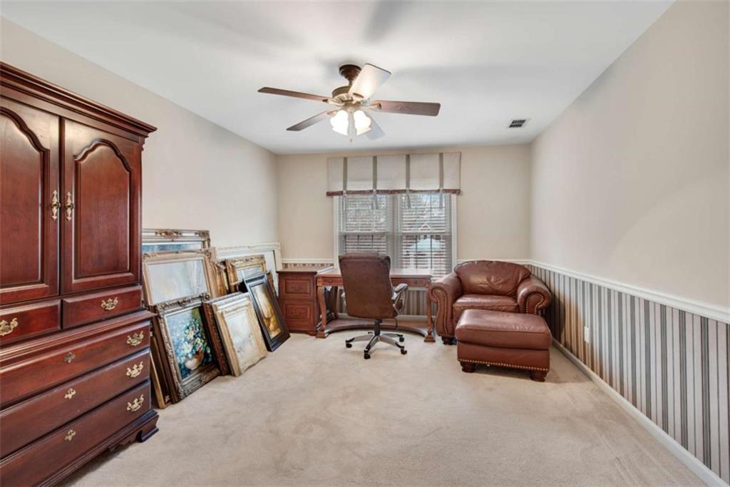 50 Lakecrest Circle