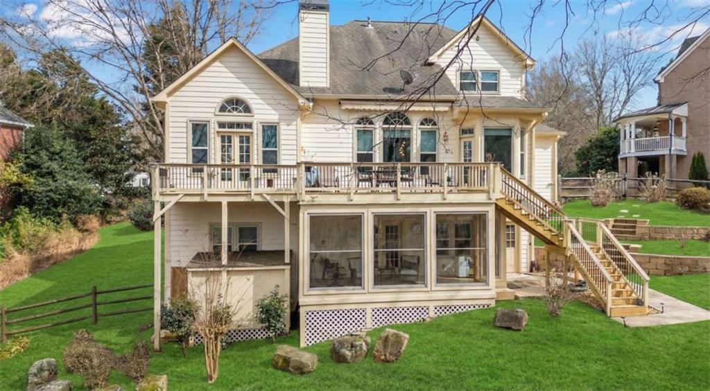 50 Lakecrest Circle