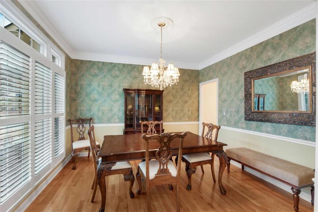 50 Lakecrest Circle