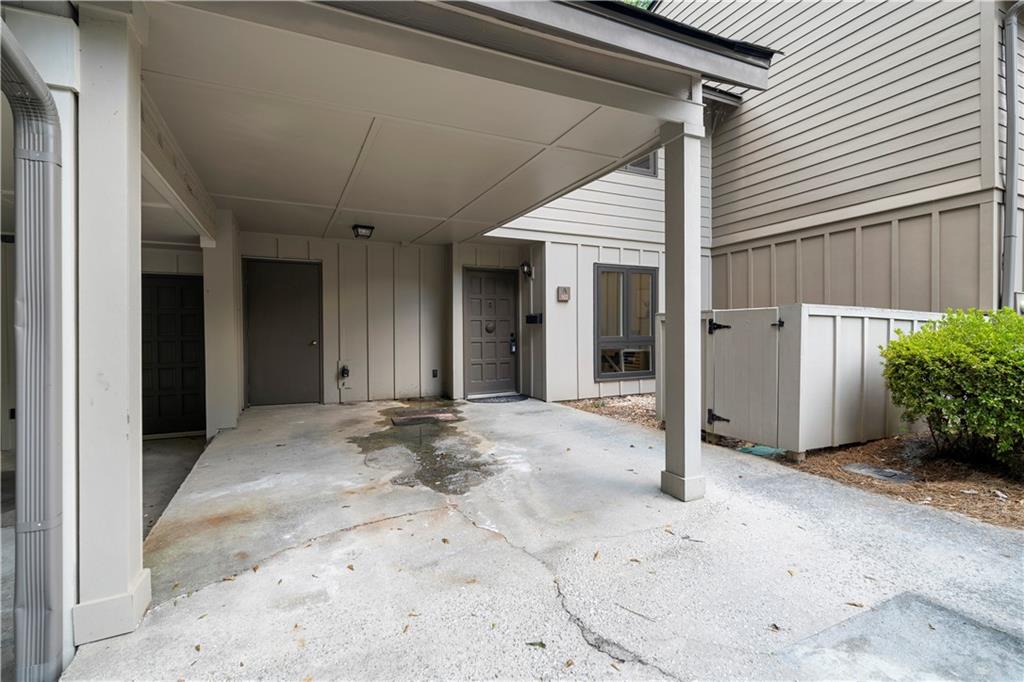 922 Cedar Creek S