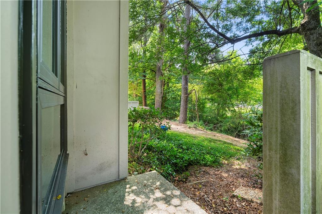 922 Cedar Creek S