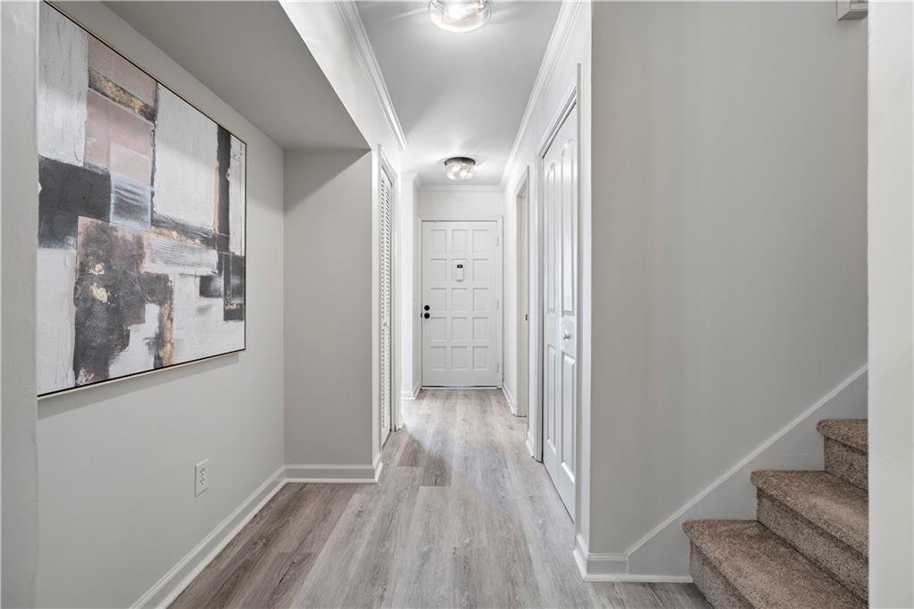 922 Cedar Creek S