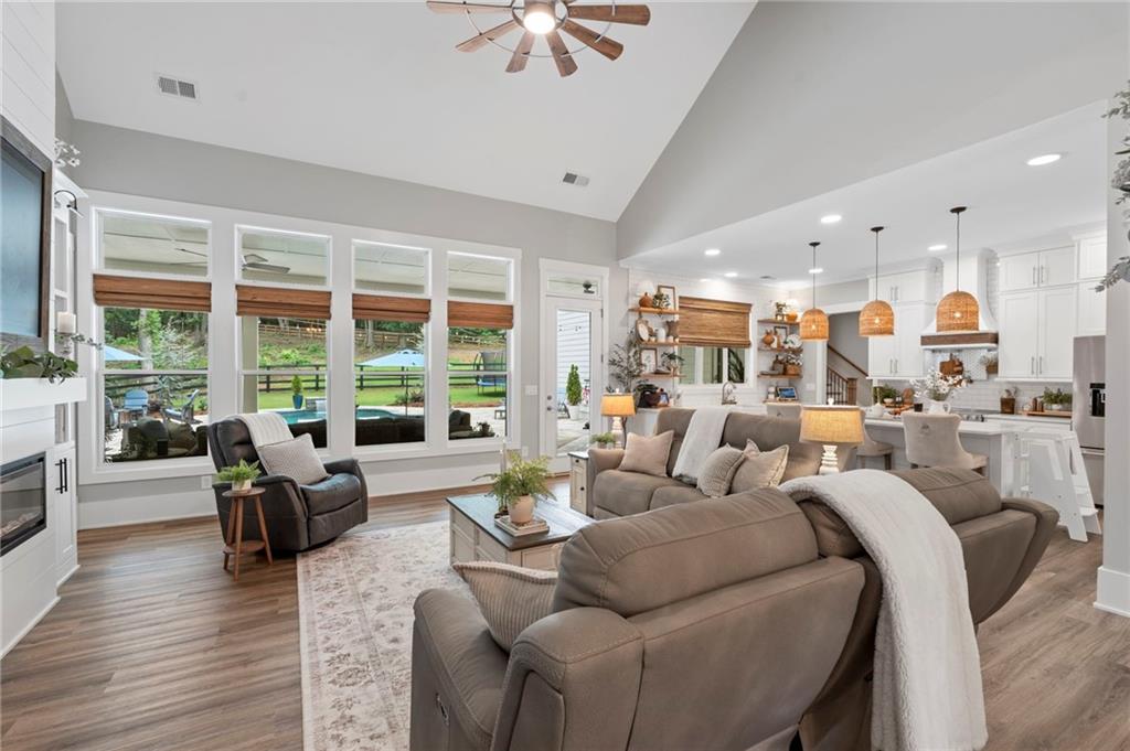329 Dunroven Way