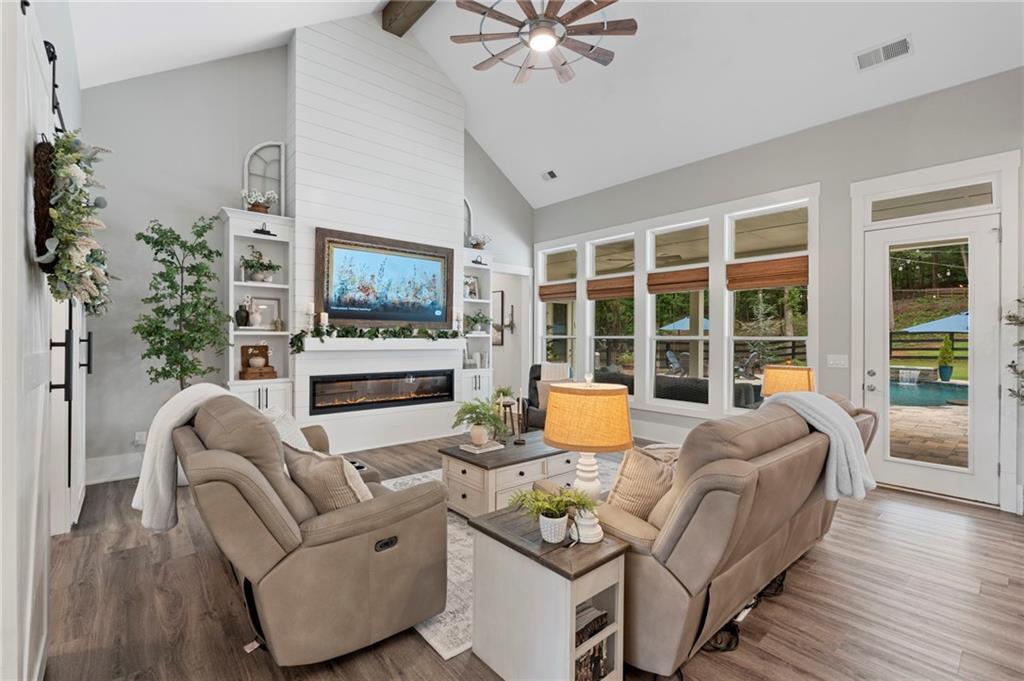 329 Dunroven Way