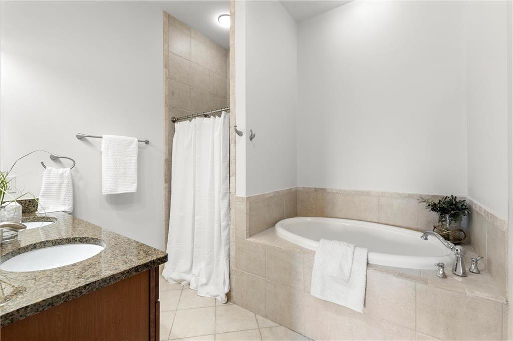 360 Chambers Street Unit 305