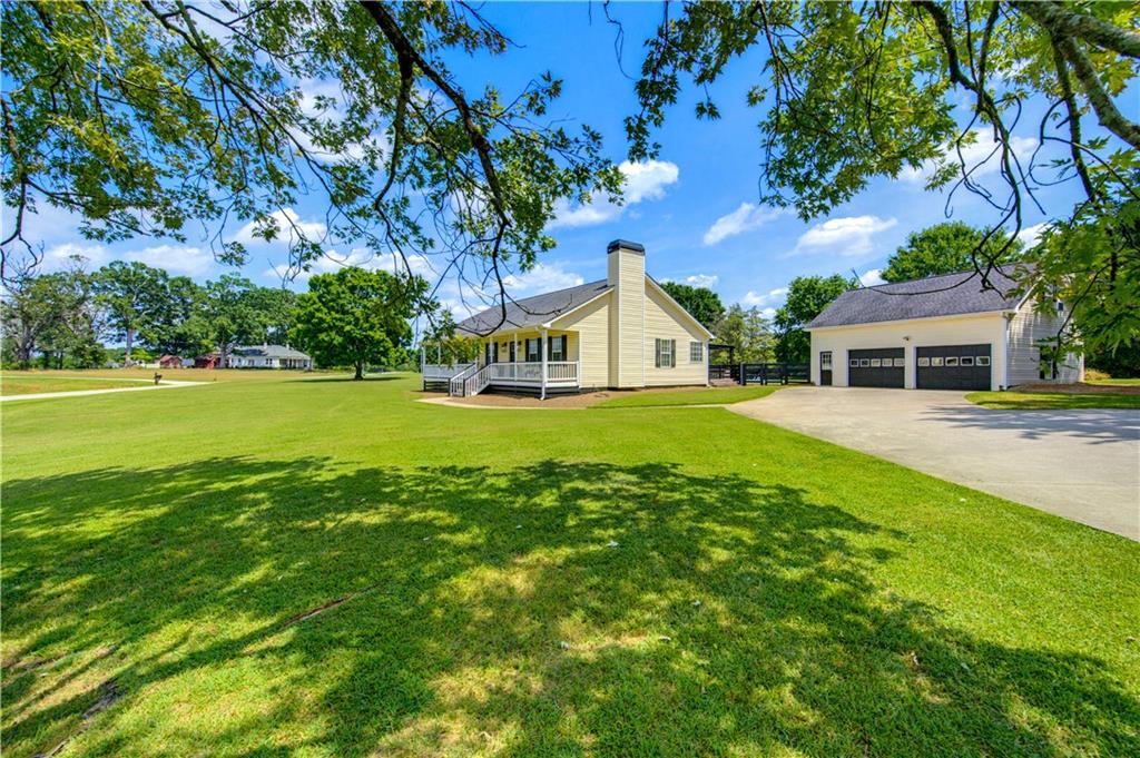15 Davis Road