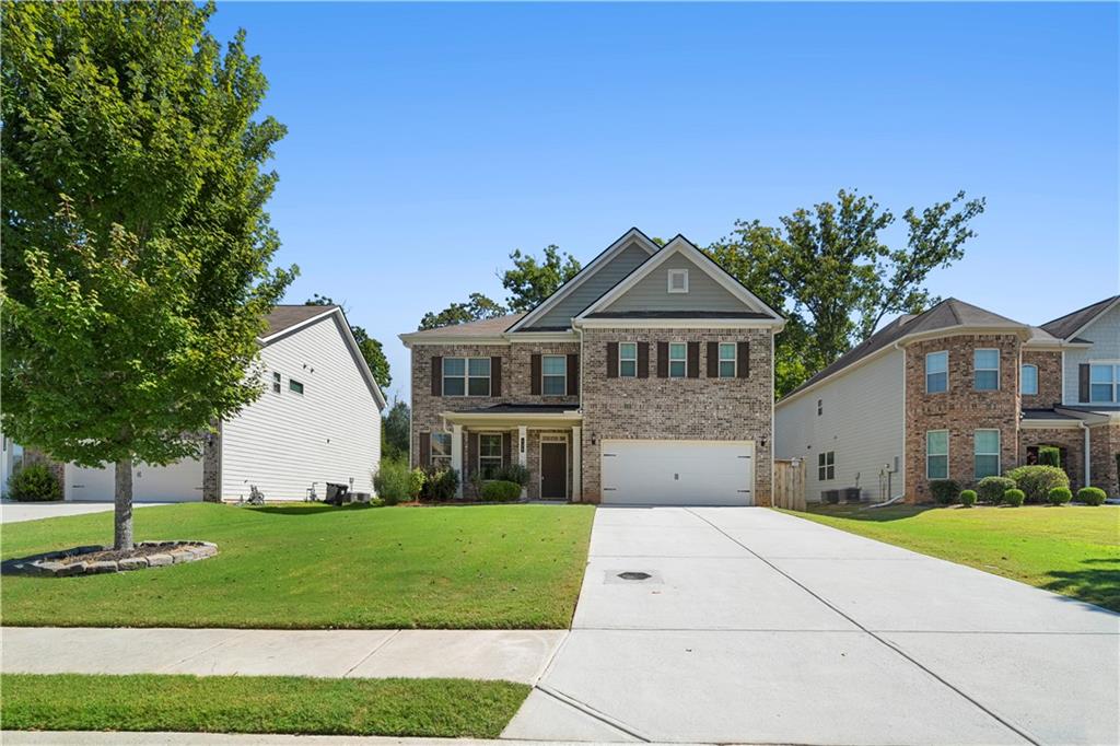 225 Gallant Fox Way