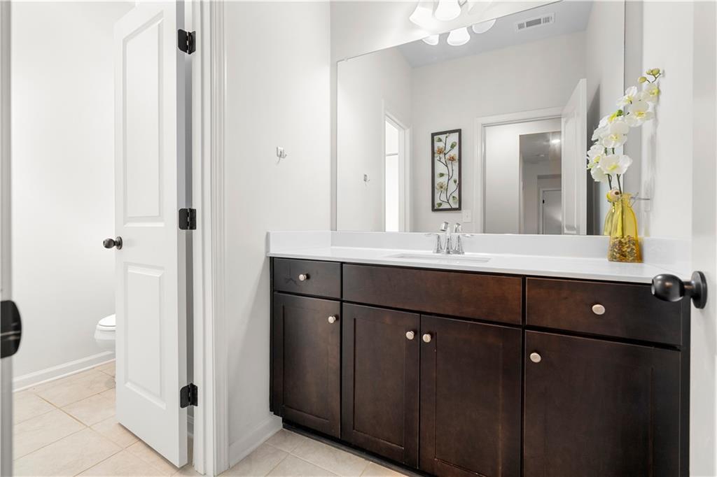 225 Gallant Fox Way