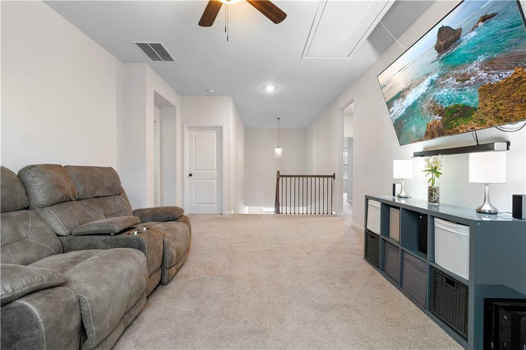 225 Gallant Fox Way