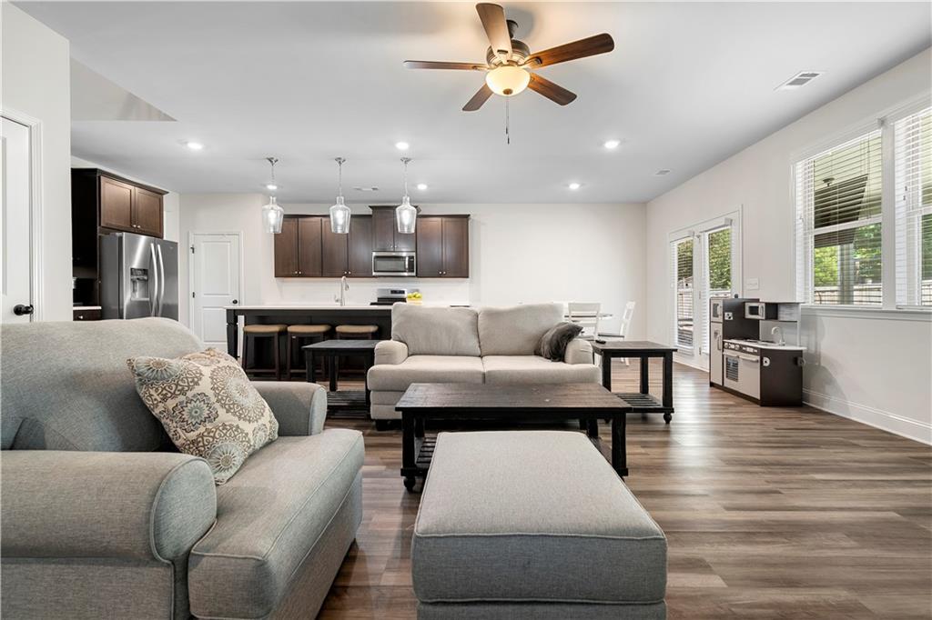 225 Gallant Fox Way