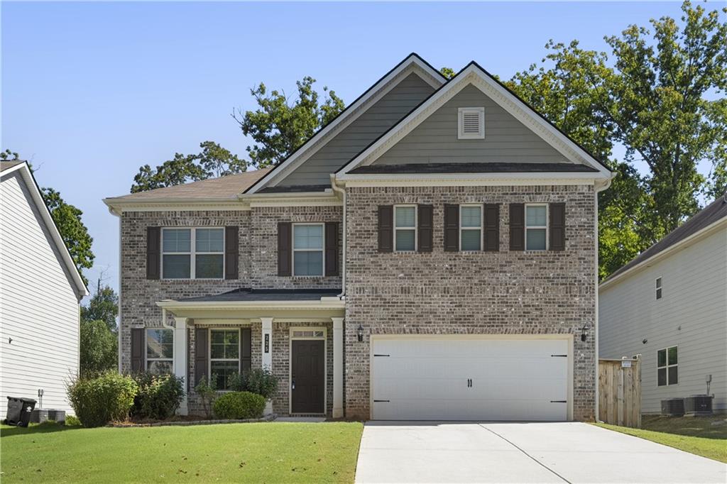 225 Gallant Fox Way