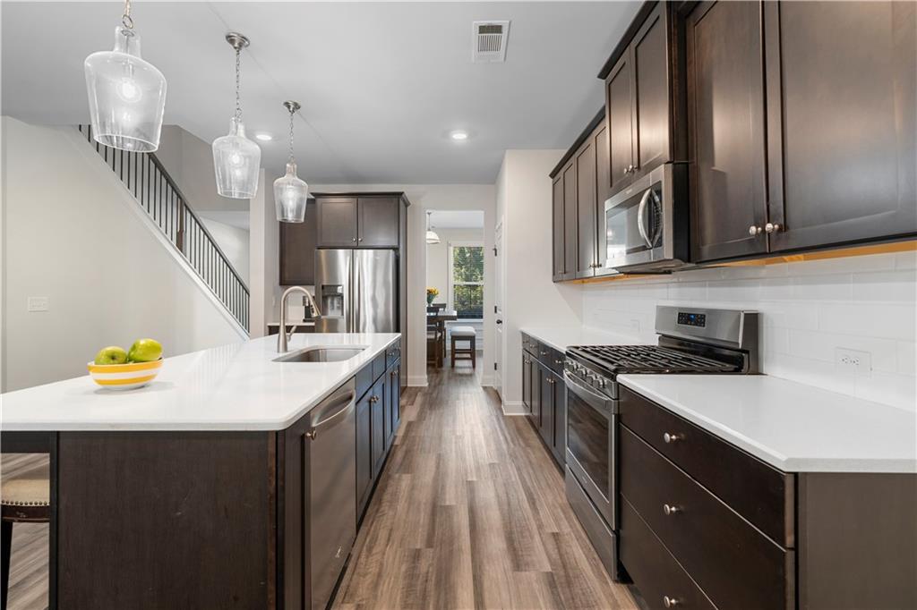 225 Gallant Fox Way