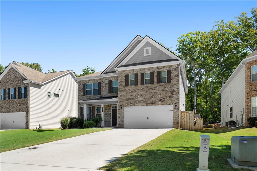 225 Gallant Fox Way