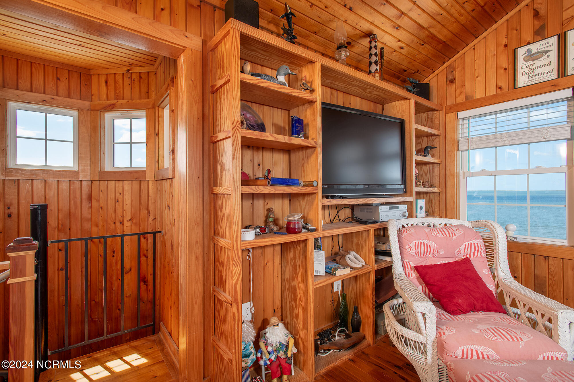 1590 Island Road