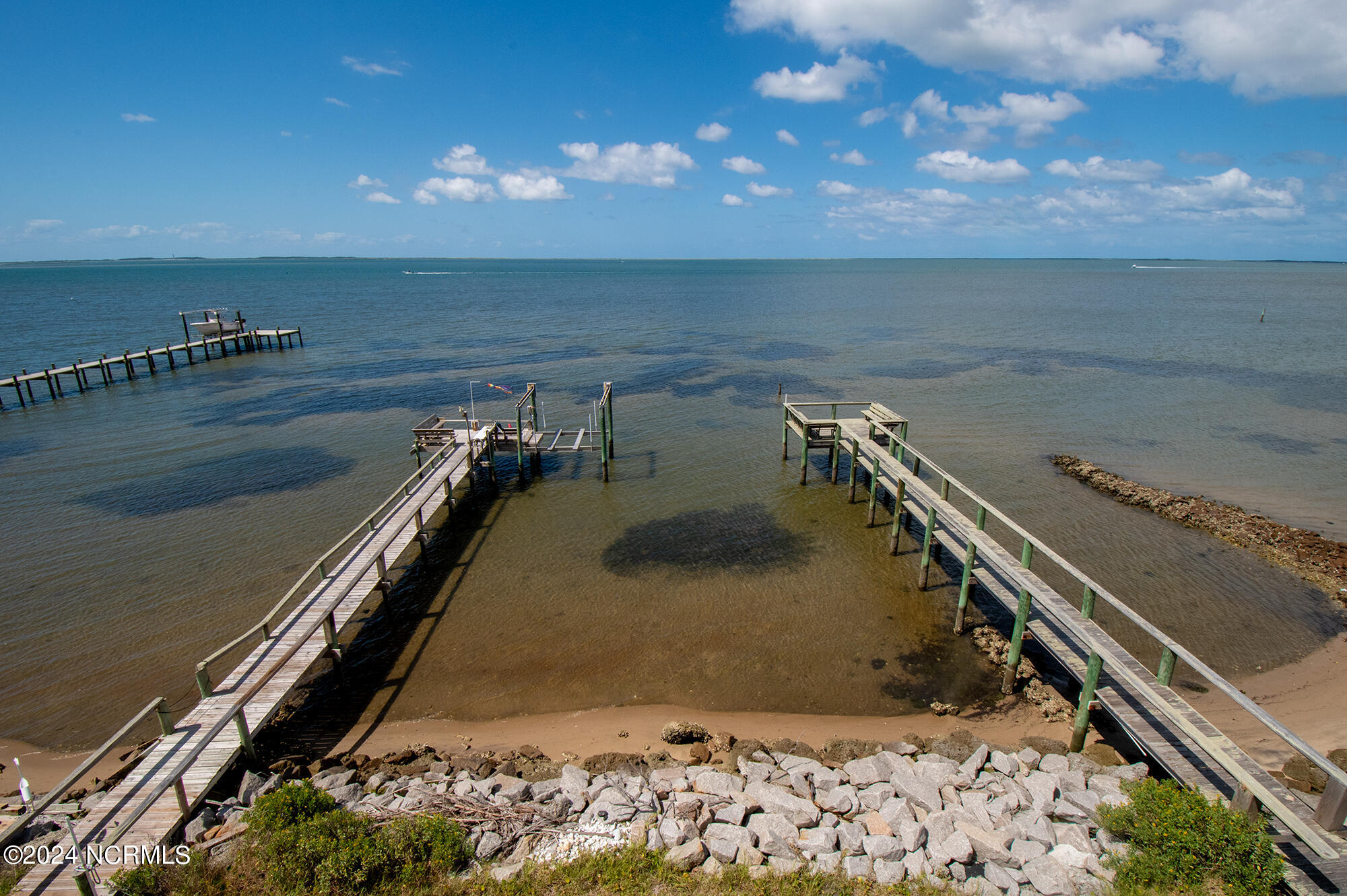 1590 Island Road