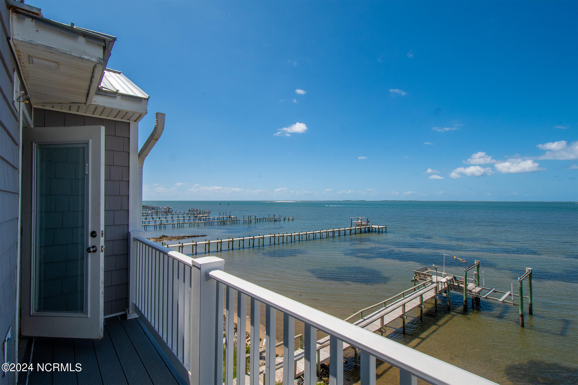 1590 Island Road