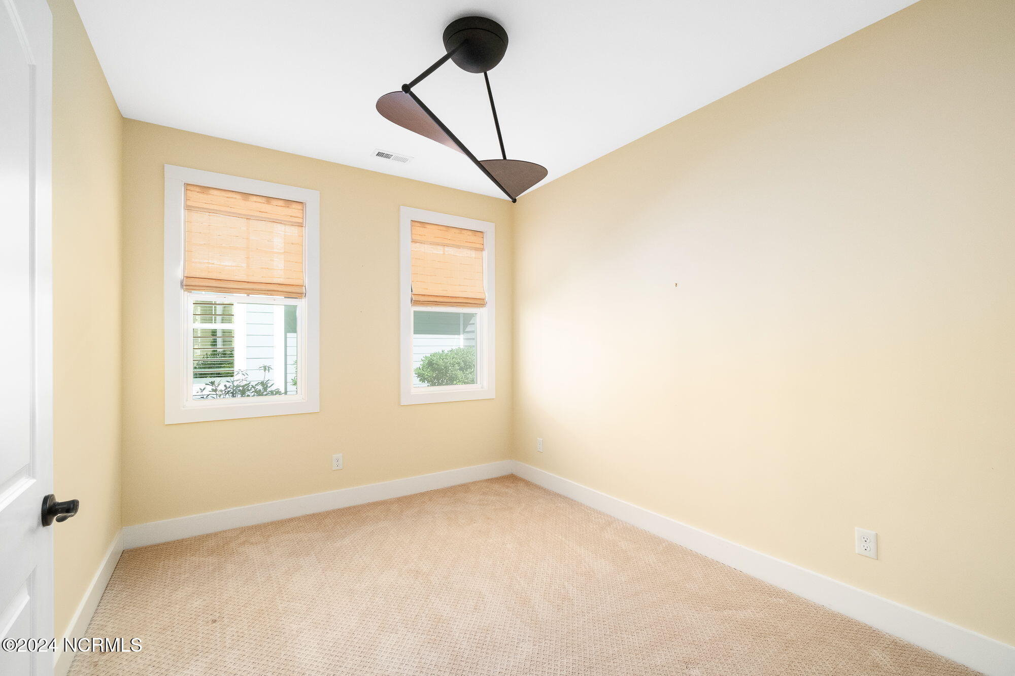424 Skimmer Cove